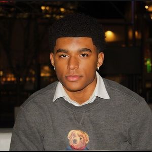 Meet your Posher, Desmond